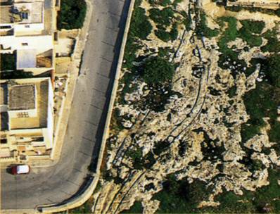 Вид сверху участка в San Gwann (from “Malta: prehistory and temples” by David H. Trump)